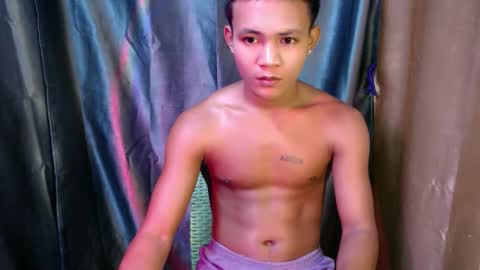 pinoy_fucker18 online show from April 29, 10:58 pm