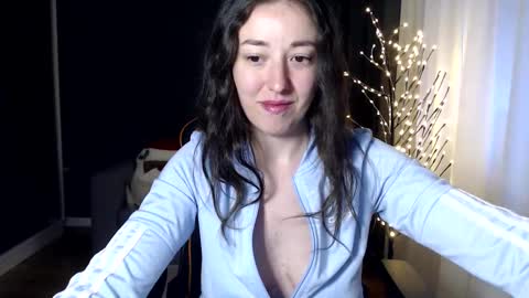 piscesgirl06 online show from January 6, 5:55 am