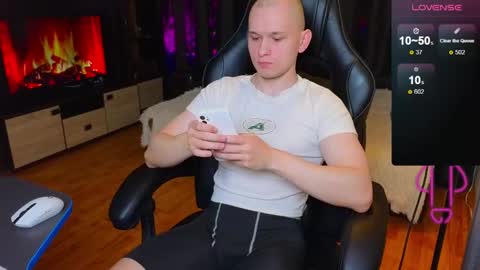 STRONGBEAUTY online show from January 3, 11:23 pm