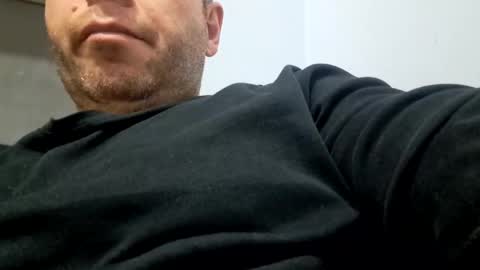Snapshot of pixel53 chatting on December 2, 9:23 pm Gkay53 online show from December 2, 9:23 pm