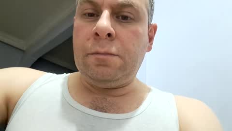 Snapshot of pixel53 chatting on January 16, 9:51 pm Gkay53 online show from January 16, 9:51 pm