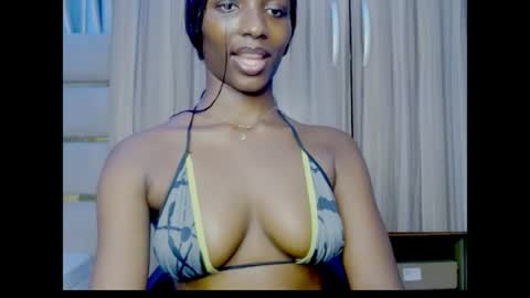 Ella online show from June 21, 9:16 am