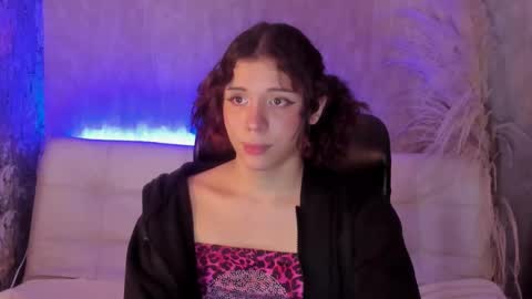 cris online show from October 26, 4:57 am