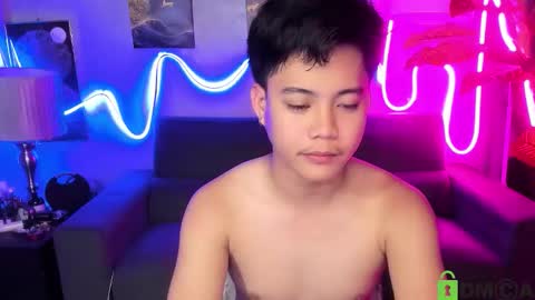 Snapshot of playful_kenzo chatting on October 13, 12:51 pm Kenzo online show from October 13, 12:51 pm