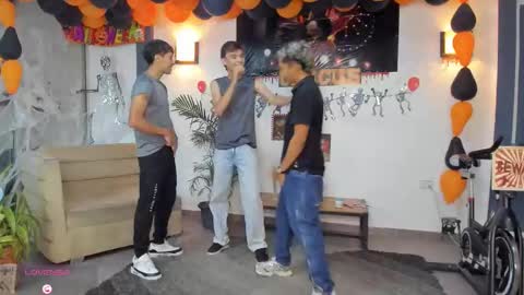   online show from November 4, 11:17 pm