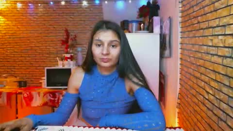 pleas3s_sweet online show from February 3, 12:07 am