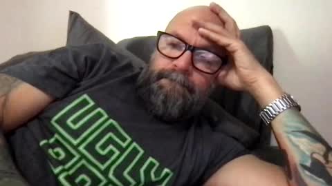 Snapshot of pleasesitonmycock chatting on February 7, 3:08 pm PleaseSitOnMyCock online show from February 7, 3:08 pm