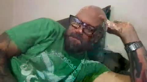 Snapshot of pleasesitonmycock chatting on December 16, 1:42 am PleaseSitOnMyCock online show from December 16, 1:42 am