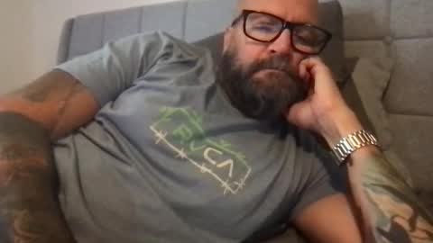 PleaseSitOnMyCock online show from April 19, 4:08 pm