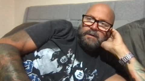 Snapshot of pleasesitonmycock chatting on September 9, 11:38 pm PleaseSitOnMyCock online show from September 9, 11:38 pm