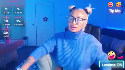 Victoria online show from December 1, 8:40 pm