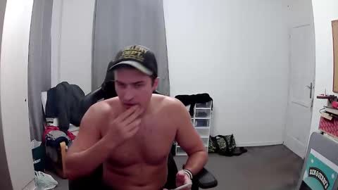 plkrisztian online show from October 12, 6:32 pm