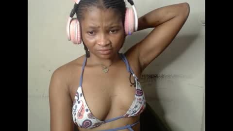 plumnjuicyx online show from March 8, 9:06 am