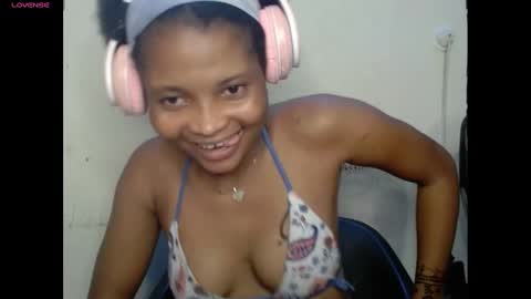 plumnjuicyx online show from March 12, 7:04 pm