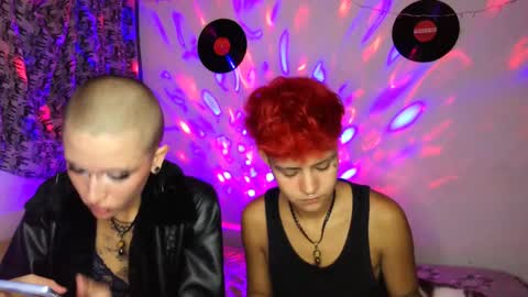   online show from January 6, 11:42 pm