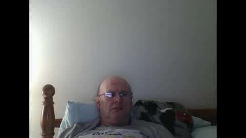 Snapshot of pmb11 chatting on March 12, 5:46 am trek 11 online show from March 12, 5:46 am