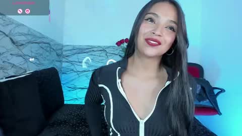 Emi online show from April 13, 7:07 pm