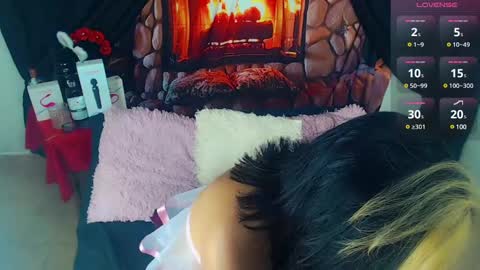 Snapshot of pocahontasexxy chatting on February 6, 11:26 pm DaniellaBaby online show from February 6, 11:26 pm