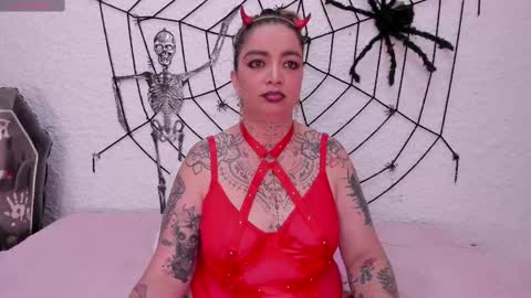 poisson_ivy_ online show from October 25, 11:49 pm