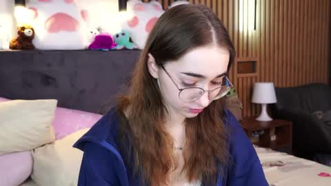 Polly online show from February 5, 8:07 am