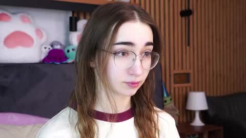 Polly online show from February 6, 10:30 am