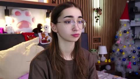 Polly online show from December 23, 8:42 am