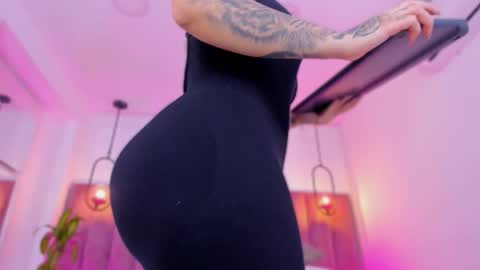 POLLY online show from February 27, 10:30 am