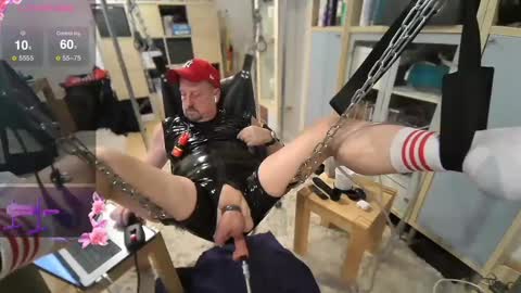 poppersbator73 online show from February 21, 6:37 pm