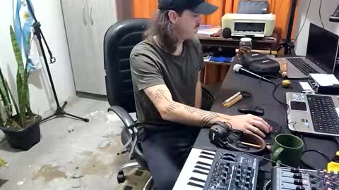 porngreen10 online show from September 10, 4:13 am