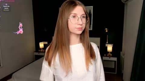 Snapshot of portia_bubbles chatting on October 22, 7:15 pm Elizabeth online show from October 22, 7:15 pm
