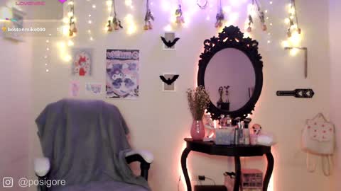 Anna Goth independient model online show from January 2, 6:45 pm