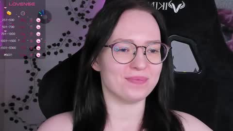 Robyn online show from March 5, 10:13 am