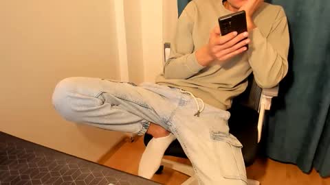 alex online show from November 26, 9:50 am