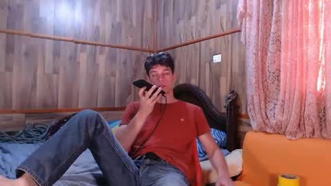 chris independent  online show from December 24, 7:11 pm