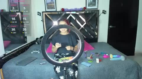 poyson_ivy1 online show from May 5, 12:50 am