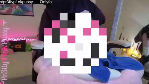 Snapshot of pr3ttyp1nkpussy chatting on February 12, 3:07 am Evangeline Eva Darling online show from February 12, 3:07 am