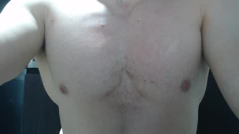 Snapshot of preettyboyx chatting on October 25, 2:34 am JUAN online show from October 25, 2:34 am