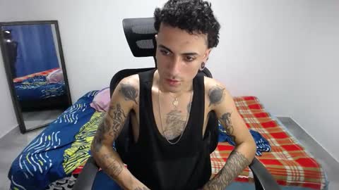 Plux online show from November 23, 3:15 am