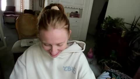 Pretend online show from May 31, 3:55 pm
