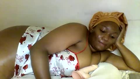 Prettie diva online show from February 12, 10:35 pm