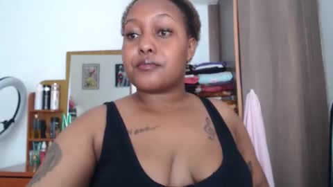 Annah online show from October 31, 11:10 am