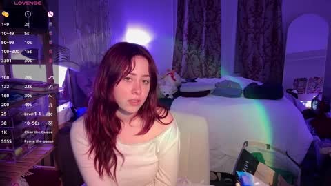 Snapshot of pretty_in_p1nk chatting on February 11, 5:47 am Sophie online show from February 11, 5:47 am