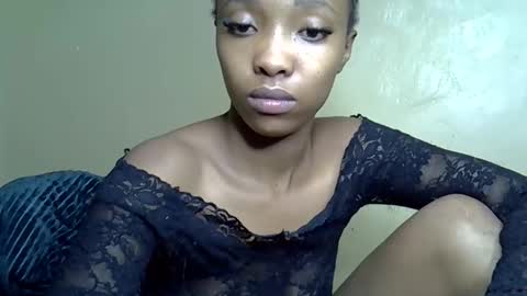 Snapshot of pretty_jazmine chatting on October 13, 7:05 pm Jaz online show from October 13, 7:05 pm