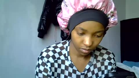 pretty jazminee online show from June 23, 6:32 am