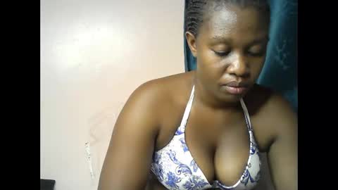 pretty_kylah online show from February 5, 2:15 am