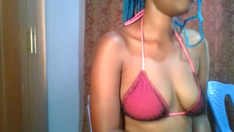 pretty_leilah online show from January 15, 4:32 am