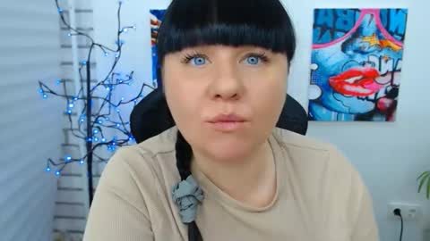 pretty_malika online show from December 3, 4:24 am
