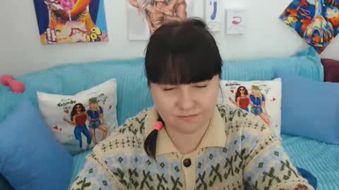 pretty_malika online show from May 22, 6:09 am