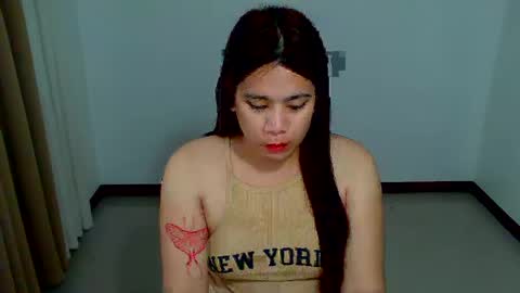 pretty stela online show from March 4, 8:35 am