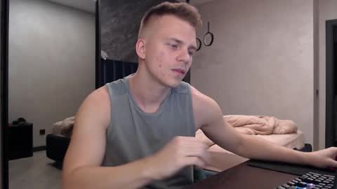 Justin online show from November 12, 6:05 am